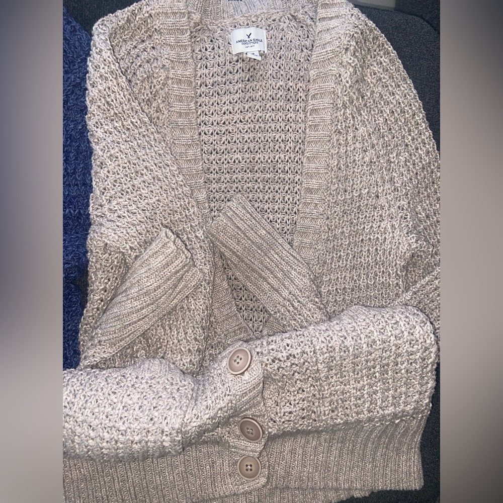 American eagle women’s cardigan size small